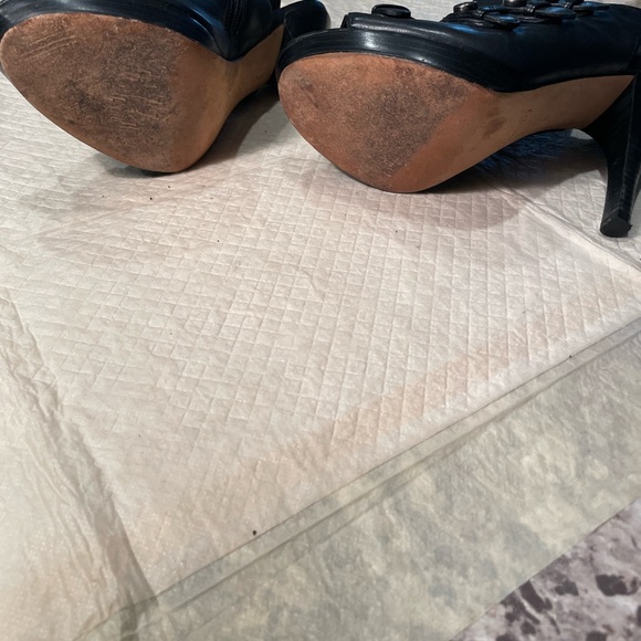 Coach Side Zipper 4” Heels Size 8 - Picture 7 of 8